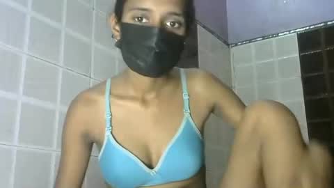 Snapshot of avery_lust01 chatting on 04/28/26, 06:40 avery_lust01 online show from 04/28/26, 06:40