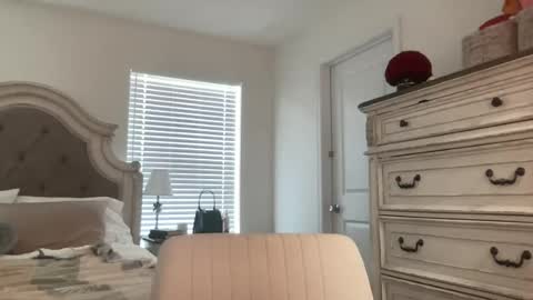 Averybrookee online show from 06/16/26, 05:26