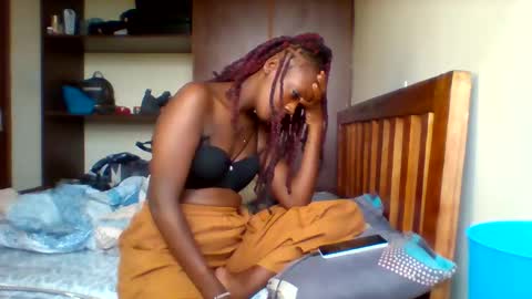 Snapshot of averygoodbadgirl chatting on 05/13/26, 06:11 averygoodbadgirl online show from 05/13/26, 06:11