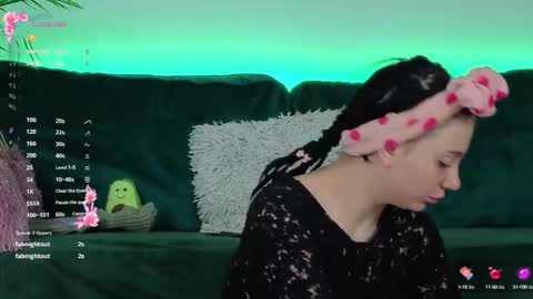 AveryWillow online show from 09/29/25, 03:00