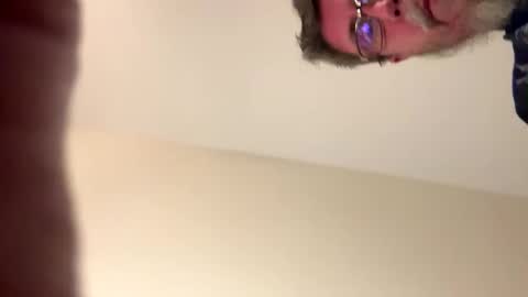 Snapshot of avgtl chatting on 03/09/26, 10:47 Avgtl online show from 03/09/26, 10:47