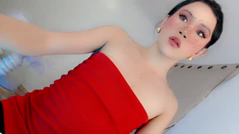 Snapshot of avi_maria chatting on 07/05/26, 11:50 avi_maria online show from 07/05/26, 11:50