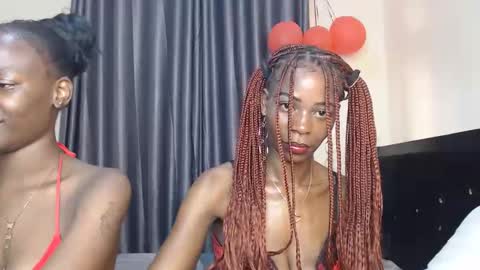 Snapshot of avian_babe chatting on 01/19/26, 09:13 Avian online show from 01/19/26, 09:13