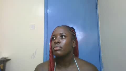 avian_babe1 online show from 06/18/26, 09:14