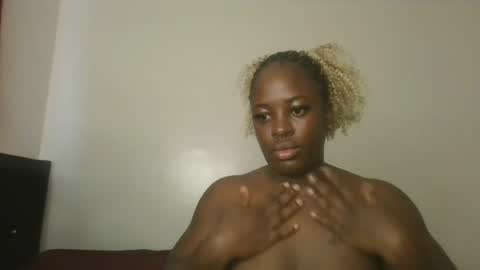avian_babe1 online show from 07/26/26, 11:17
