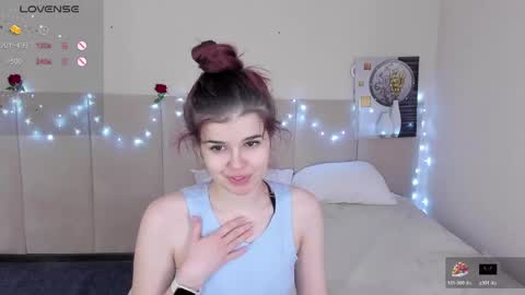 Avi online show from 04/25/26, 02:14