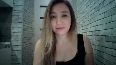 Snapshot of avinelra chatting on 03/25/26, 03:29 avinelra online show from 03/25/26, 03:29