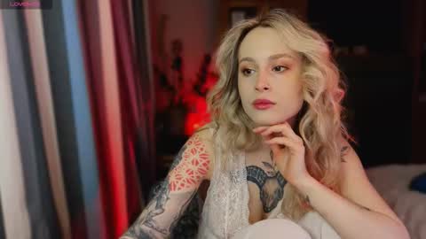 Snapshot of aviva_faith chatting on 12/22/25, 09:12 Aviva online show from 12/22/25, 09:12