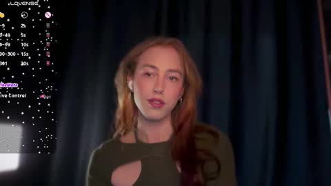 Snapshot of avril_pearly_ chatting on 03/16/26, 11:03 avril_pearly_ online show from 03/16/26, 11:03