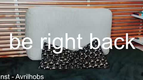 Snapshot of avrilhobs chatting on 02/12/25, 11:07 Avril online show from 02/12/25, 11:07