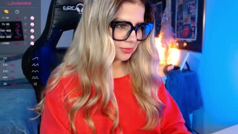 Snapshot of avrill_morgan chatting on 02/04/25, 11:49 Avrill Morgan online show from 02/04/25, 11:49