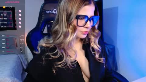 Snapshot of avrill_morgan chatting on 02/07/26, 01:09 Avrill Morgan online show from 02/07/26, 01:09