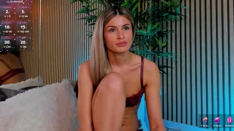 AVRILL CYRUX online show from 03/10/25, 02:48