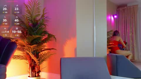 AVRILL CYRUX online show from 11/04/25, 07:40