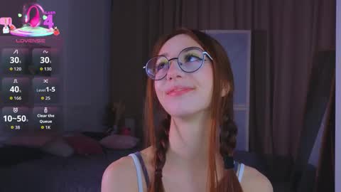 Avril online show from 11/03/25, 09:05