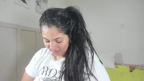 Snapshot of avrilrizox chatting on 01/12/25, 11:39 avrilrizox online show from 01/12/25, 11:39