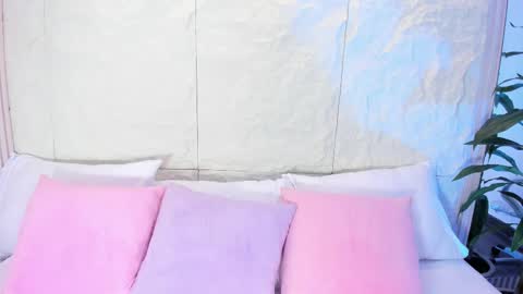 Avy  online show from 11/18/25, 11:36