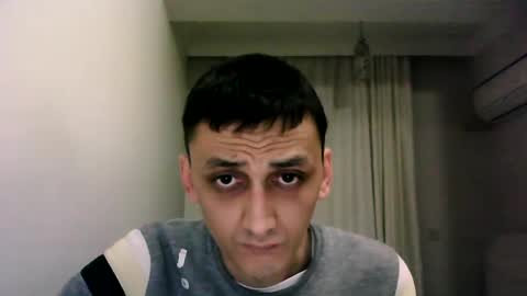 Snapshot of awesenheit chatting on 01/13/25, 01:28 awesenheit online show from 01/13/25, 01:28