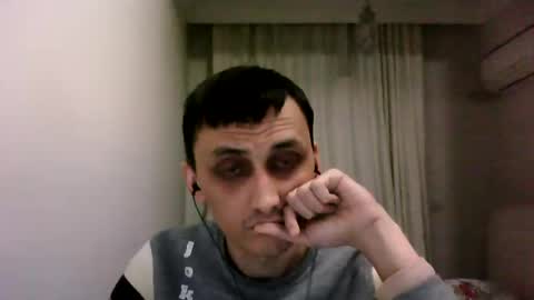 Snapshot of awesenheit chatting on 02/09/25, 08:24 awesenheit online show from 02/09/25, 08:24