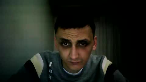 Snapshot of awesenheit chatting on 11/26/25, 06:53 awesenheit online show from 11/26/25, 06:53