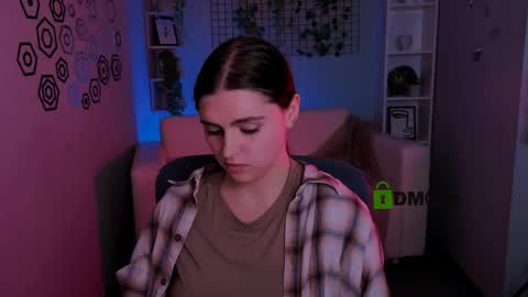 awesomeemma_ online show from 05/11/26, 04:04