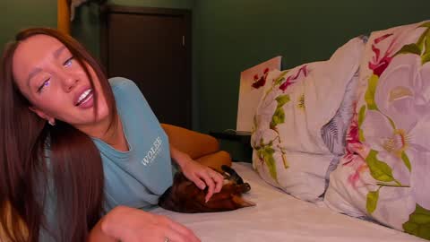 Awgustina online show from 01/05/25, 01:47