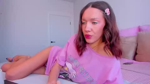 Snapshot of awgustina_sweetheart22 chatting on 02/21/26, 08:48 Awgustina online show from 02/21/26, 08:48