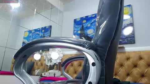 Axel online show from 02/21/26, 08:48