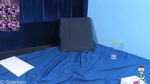 Snapshot of axel_cifer chatting on 12/13/24, 08:37 Axel cifer online show from 12/13/24, 08:37