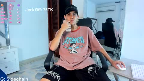 Snapshot of axel_cifer chatting on 01/22/25, 08:28 Axel cifer online show from 01/22/25, 08:28