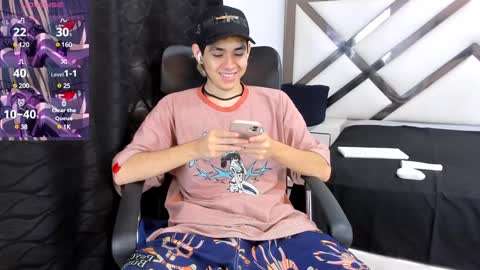 Snapshot of axel_cifer chatting on 02/04/25, 08:06 Axel cifer online show from 02/04/25, 08:06