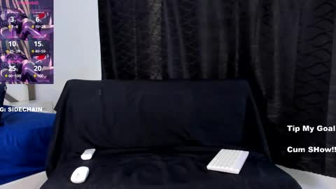 Snapshot of axel_cifer chatting on 03/10/25, 06:56 Axel cifer online show from 03/10/25, 06:56