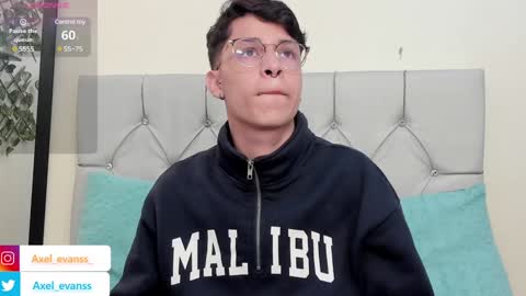 Axel Evanss online show from 02/01/25, 01:09