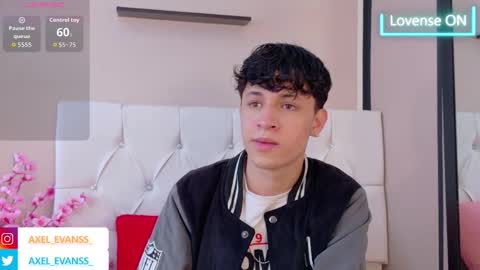 Axel Evanss online show from 10/02/25, 01:07