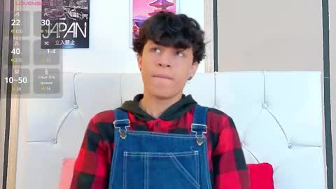 Axel Evanss online show from 11/17/25, 12:33