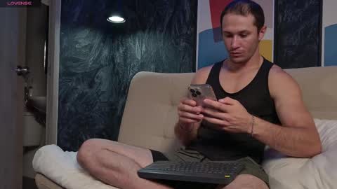 Axel Fairchaild online show from 11/09/25, 12:47