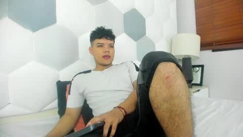 Snapshot of axel_forte chatting on 04/18/26, 01:48 Axel Forte online show from 04/18/26, 01:48