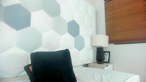 Snapshot of axel_forte chatting on 04/23/26, 01:35 Axel Forte online show from 04/23/26, 01:35
