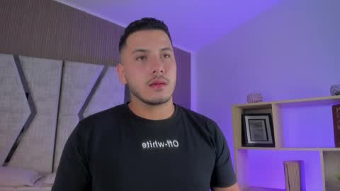 Snapshot of axel_grey_ chatting on 05/26/26, 12:34 axel_grey_ online show from 05/26/26, 12:34