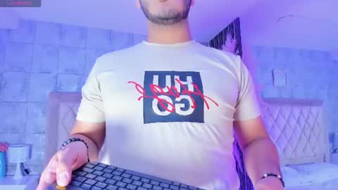 Snapshot of axel_grey_ chatting on 06/21/26, 05:10 axel_grey_ online show from 06/21/26, 05:10