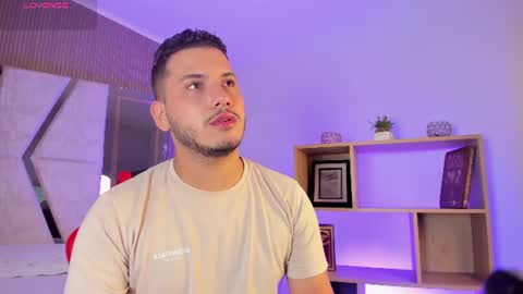 Snapshot of axel_grey_ chatting on 07/16/26, 12:44 axel_grey_ online show from 07/16/26, 12:44