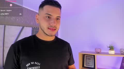 Snapshot of axel_grey_ chatting on 07/20/26, 01:02 axel_grey_ online show from 07/20/26, 01:02