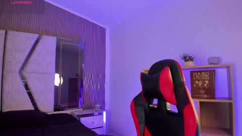 Snapshot of axel_grey_ chatting on 07/27/26, 12:45 axel_grey_ online show from 07/27/26, 12:45