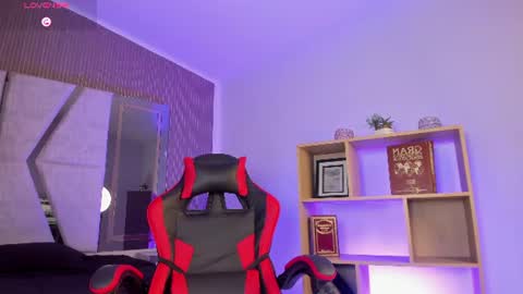 Snapshot of axel_grey_ chatting on 07/28/26, 03:21 axel_grey_ online show from 07/28/26, 03:21