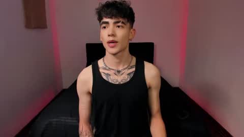 Snapshot of axel_inkshade chatting on 07/05/26, 11:23 Axel online show from 07/05/26, 11:23