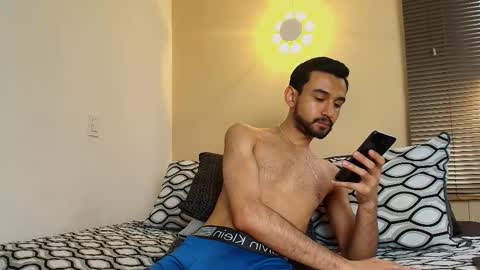 Axel Moon online show from 12/13/25, 07:53