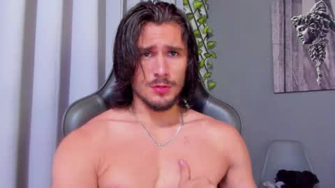 Snapshot of axel_owen chatting on 02/24/25, 09:09 Axel online show from 02/24/25, 09:09