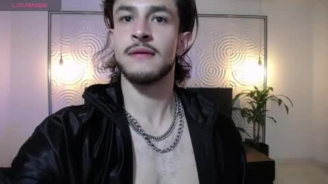 Snapshot of axel_porn_ chatting on 06/05/26, 12:17 Axel online show from 06/05/26, 12:17