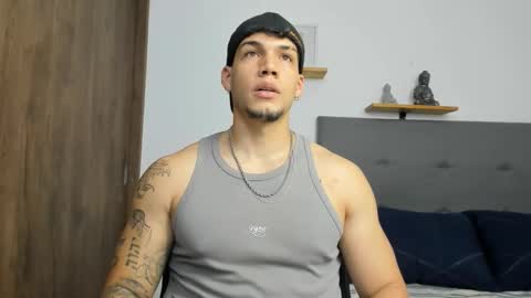 Snapshot of axel_taylor21 chatting on 09/25/25, 03:21 INDEPENDENT MODEL online show from 09/25/25, 03:21