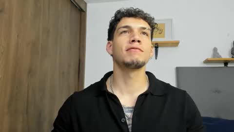 Snapshot of axel_taylor21 chatting on 09/27/25, 04:50 INDEPENDENT MODEL online show from 09/27/25, 04:50